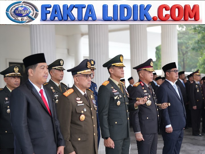 Komandan Grup 1 Kopassus Membacakan Pembukaan UUD 1945 pada Upacara Hari Lahir Pancasila di KP3B Banten
